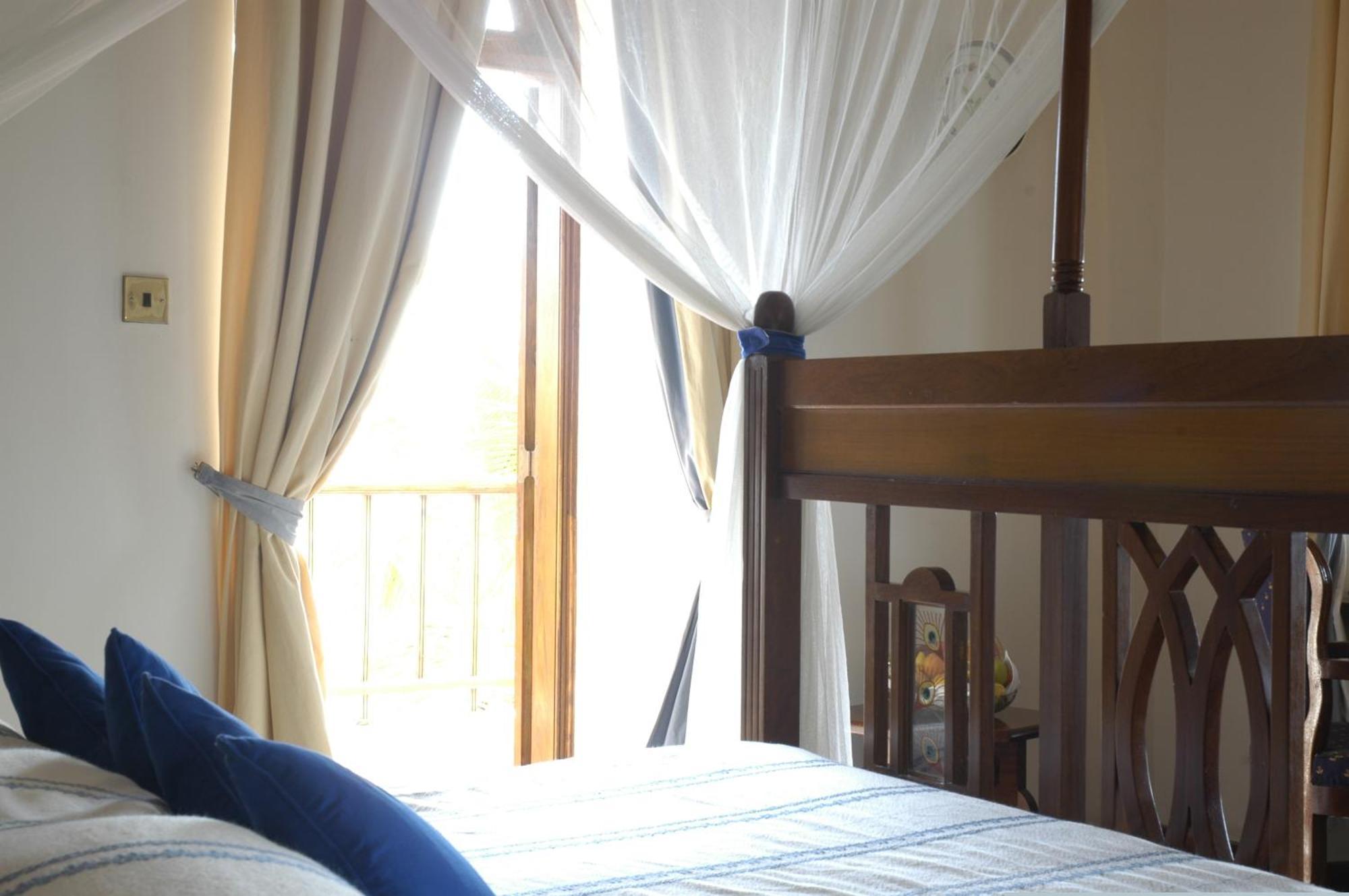 Serena Hotel
