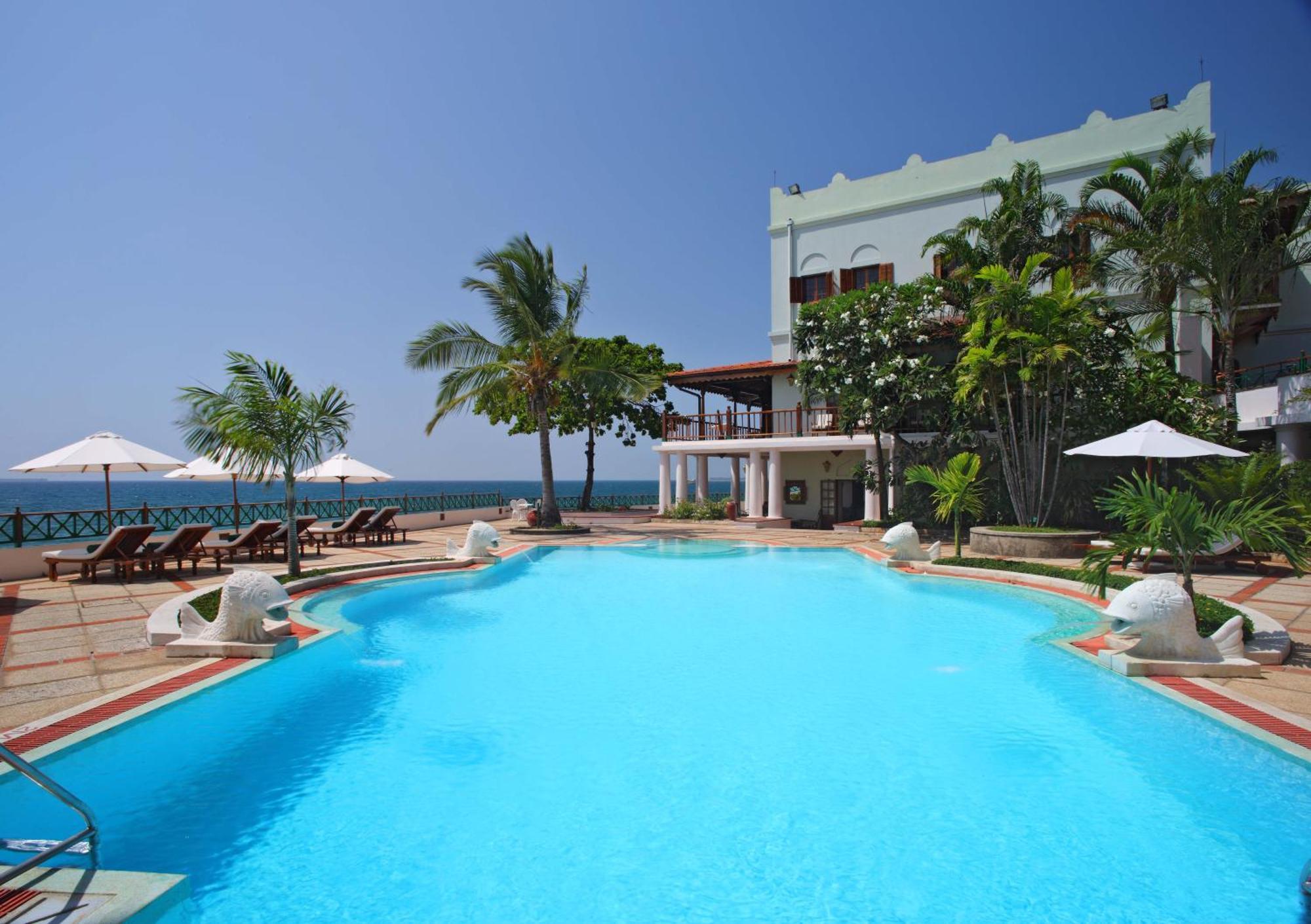 Serena Hotel