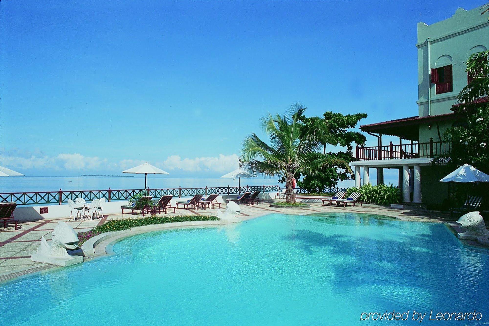 Serena Hotel